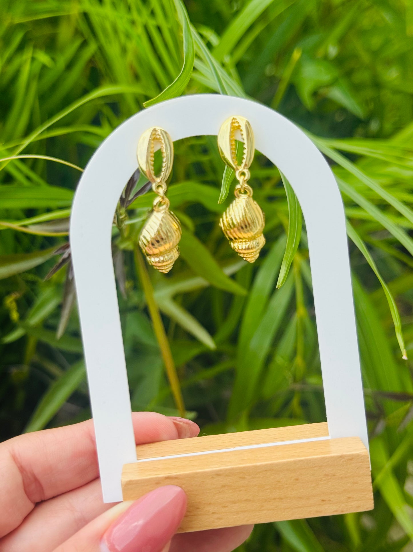 ✨ Pantallas Gold Shell – Oro Laminado